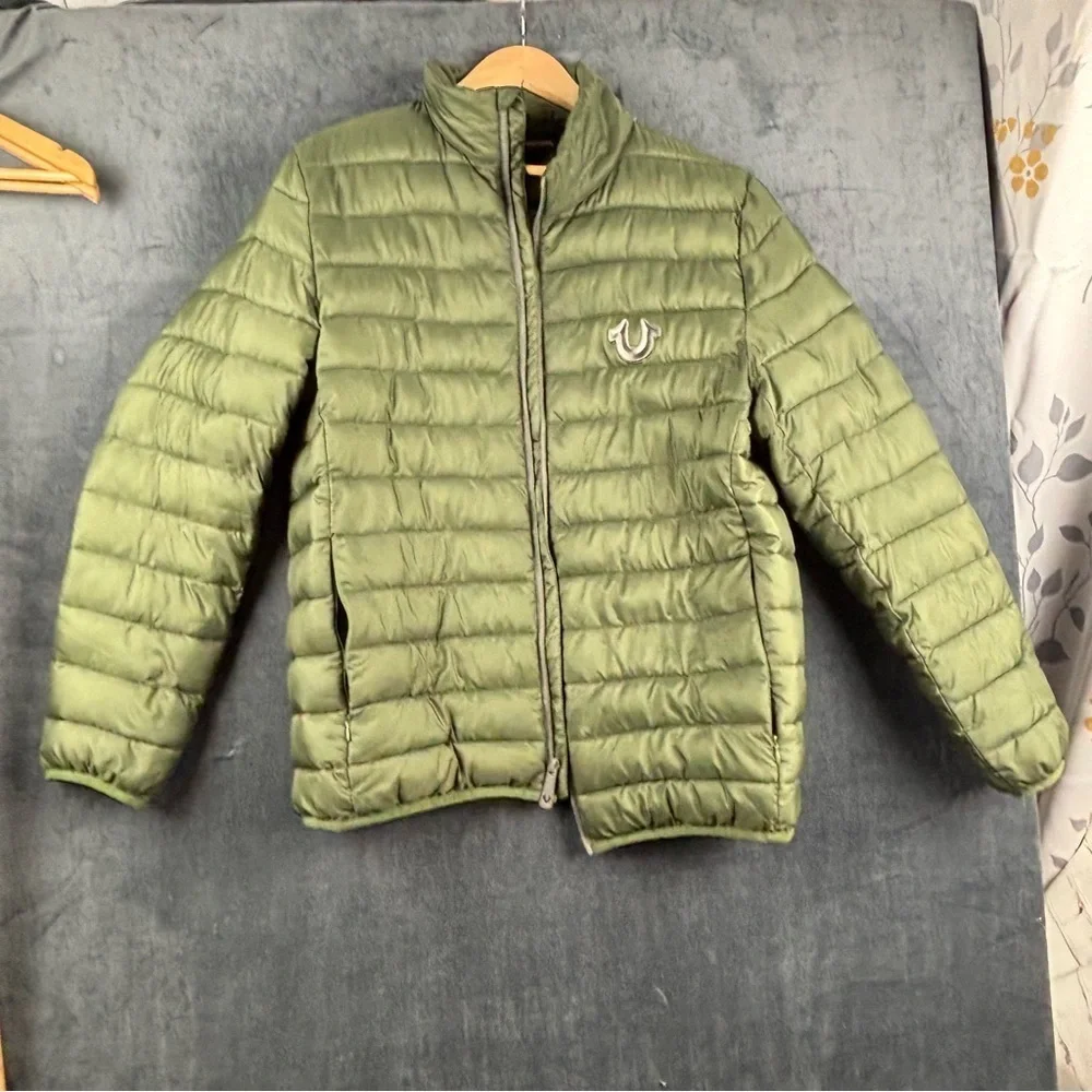 True Religion Olive Puffer Jacket Sz Sm chest measures 41”